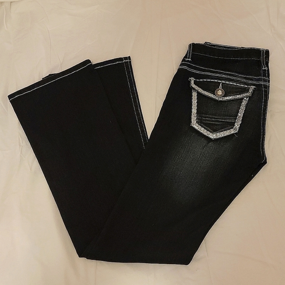 Women's Dare Trip low rise jeans size 29 brand new